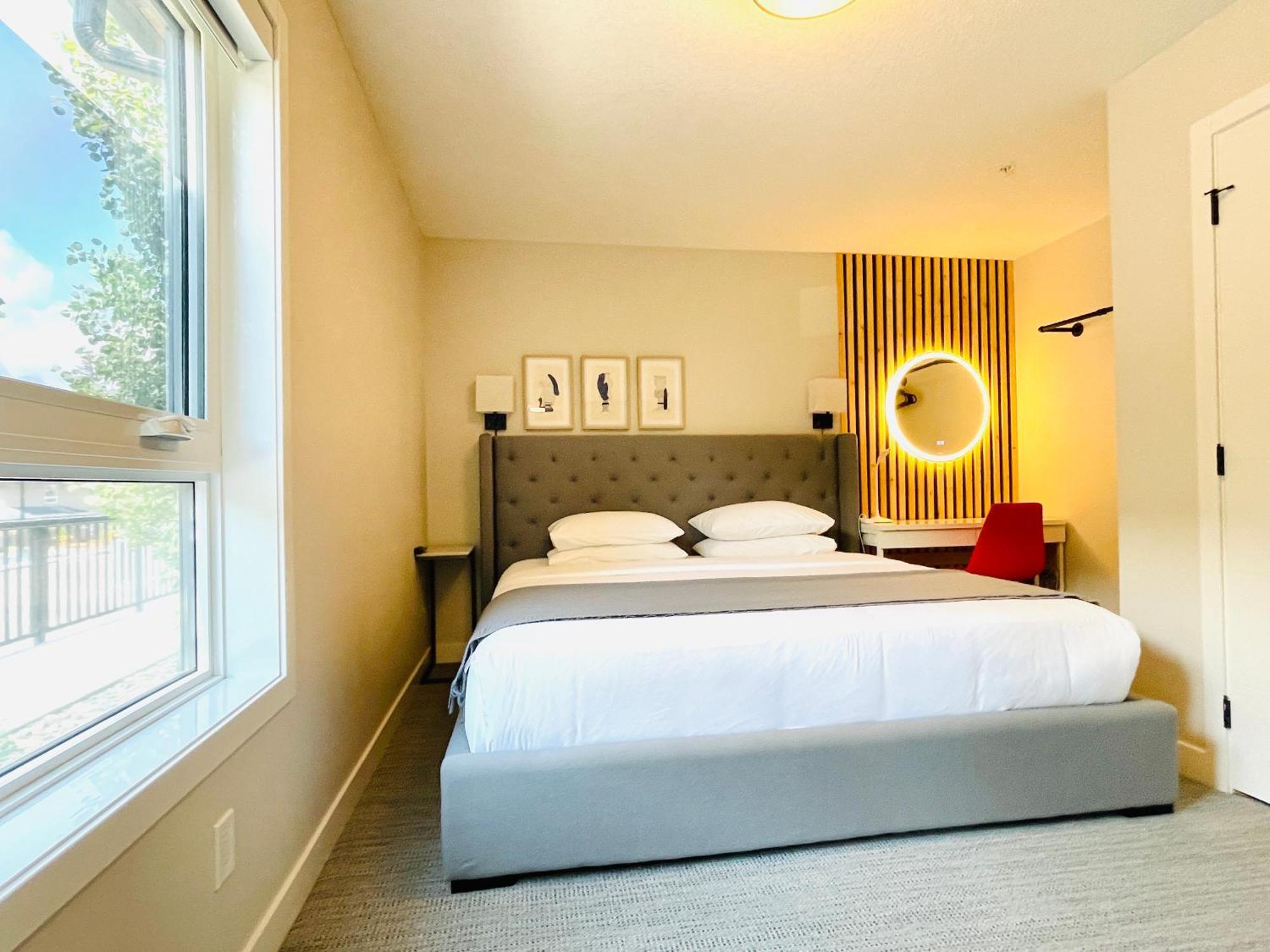 Joe'S Contemporary 2 King Bedrooms Vacation Home In Canmore Exteriér fotografie